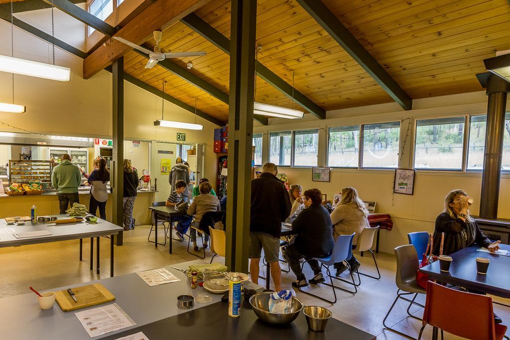 Christmas Creek Cafe & Cabins Lamington Экстерьер фото