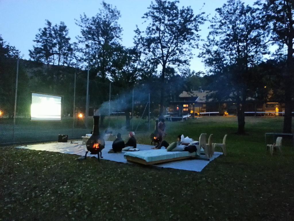 Christmas Creek Cafe & Cabins Lamington Экстерьер фото