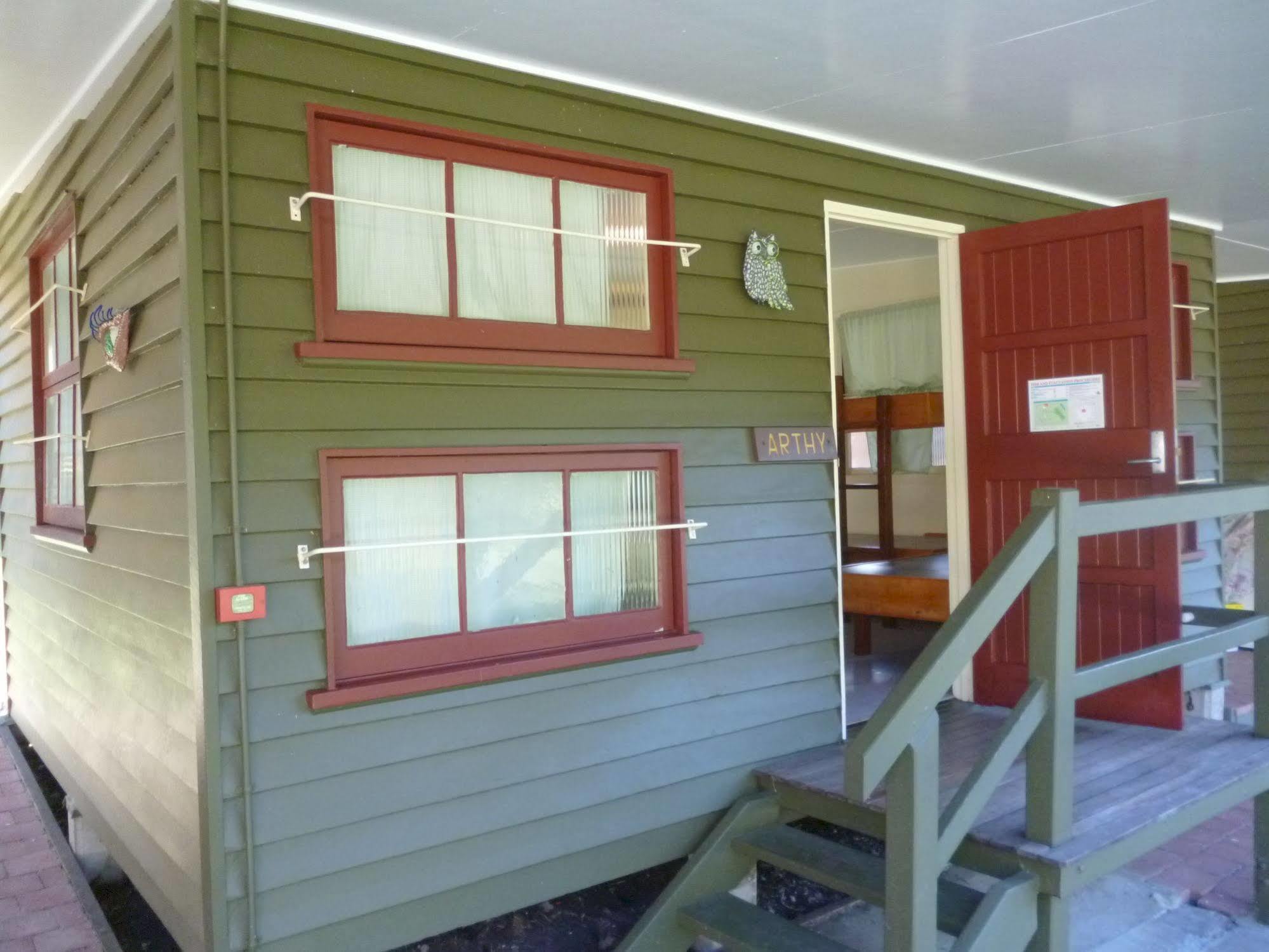 Christmas Creek Cafe & Cabins Lamington Экстерьер фото